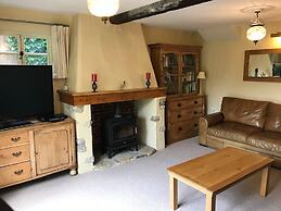 Idyllic Riverside Cottage in Dorset