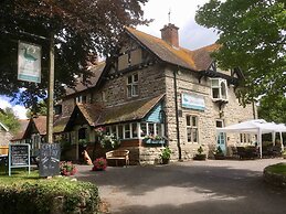 Idyllic Riverside Cottage in Dorset