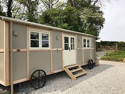 5 Luxury Shepherds Hut Mobile Home