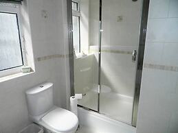 Period Home - Charming Features - 1 Mile From Hoe