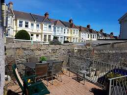 Period Home - Charming Features - 1 Mile From Hoe
