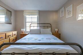 Central Dartmouth Townhouse