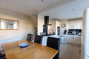 Central Dartmouth Townhouse