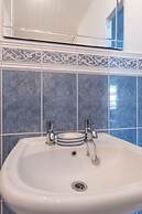 Central Dartmouth Townhouse