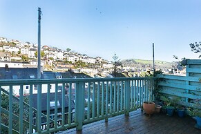 Central Dartmouth Townhouse