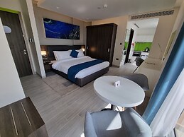 Citadines Al Ghubrah Muscat