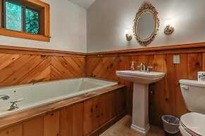 Magnolia Streamside Resort