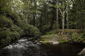 Magnolia Streamside Resort