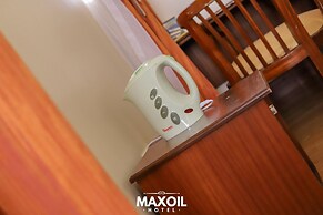 Maxoil Hotel
