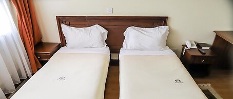 Maxoil Hotel