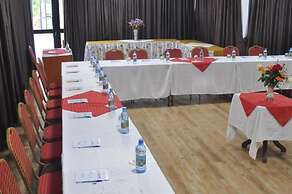 Maxoil Hotel
