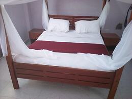 Summer Springs Hotel