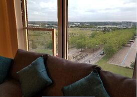 47 Chelsea House - Q-zotica City Centre Apartments: Parking, City view