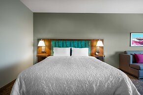 Hampton Inn & Suites by Hilton Edmonton St. Albert