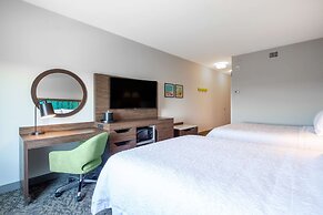 Hampton Inn & Suites by Hilton Edmonton St. Albert
