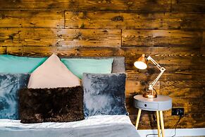 Stay With Empire- Dickson Road