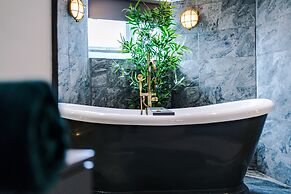 Stay With Empire- Dickson Road