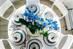 Stay With Empire- Dickson Road