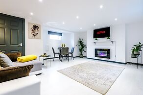 Stay With Empire- Dickson Road