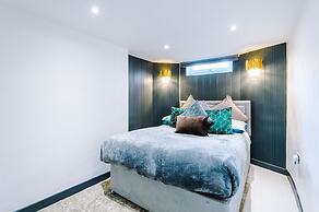 Stay With Empire- Dickson Road