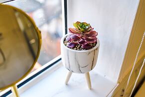 Stay With Empire- Dickson Road