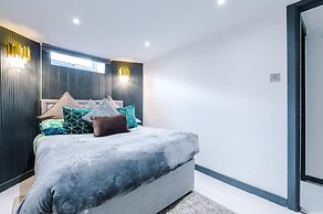 Stay With Empire- Dickson Road