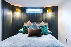 Stay With Empire- Dickson Road