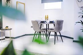 Stay With Empire- Dickson Road