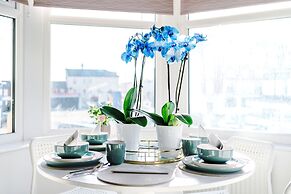 Stay With Empire- Dickson Road