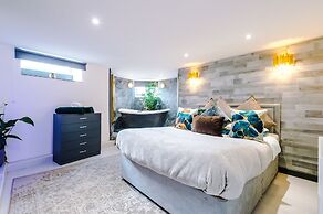 Stay With Empire- Dickson Road