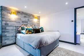 Stay With Empire- Dickson Road