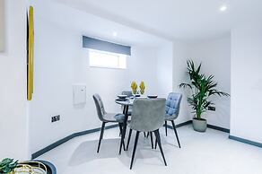 Stay With Empire- Dickson Road