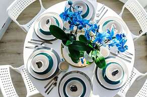 Stay With Empire- Dickson Road