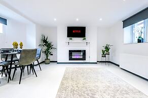 Stay With Empire- Dickson Road