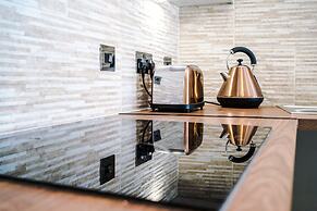 Stay With Empire- Dickson Road