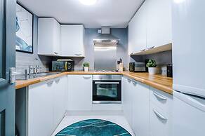 Stay With Empire- Dickson Road