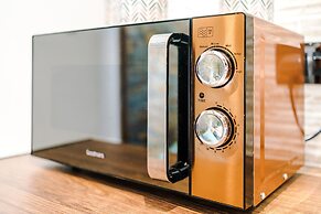 Stay With Empire- Dickson Road