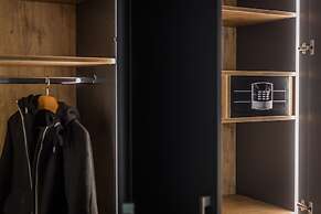 Primera Apartments