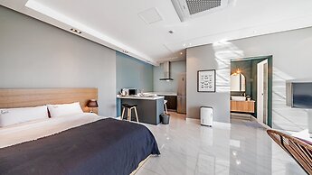 Namhae Lounge 32 Resort A