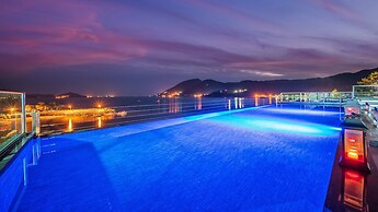 Namhae Lounge 32 Resort A
