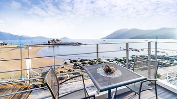 Namhae Lounge 32 Resort A