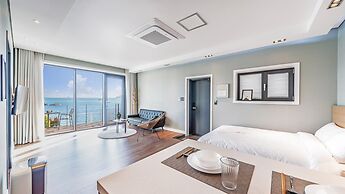 Namhae Lounge 32 Resort B