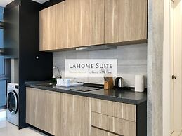 The Robertson KL By Lahome Suite