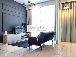 The Robertson KL By Lahome Suite