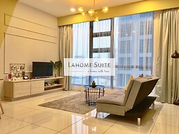 The Robertson KL By Lahome Suite