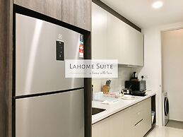 The Robertson KL By Lahome Suite