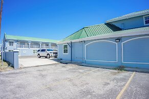 Pelican Inn by Belvilla Aransas Pass, TX