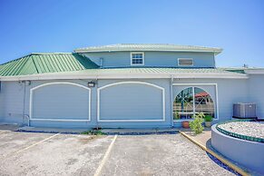 Pelican Inn by Belvilla Aransas Pass, TX