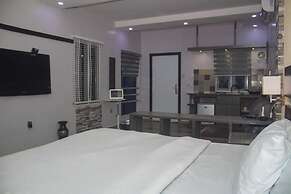 Premiership UK Suites