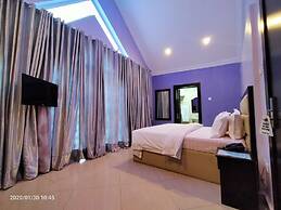 Beckett Suites